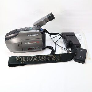 Panasonic PV-L580D Compact VHS/VHS-C Palmcorder 150x Digital Camcorder Tested